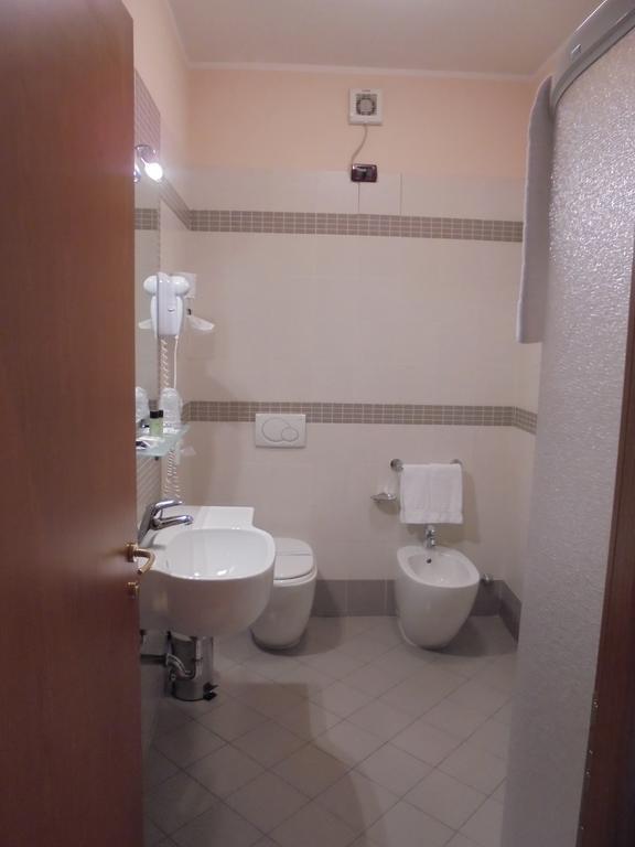 Hotel Plazza Porcari Esterno foto