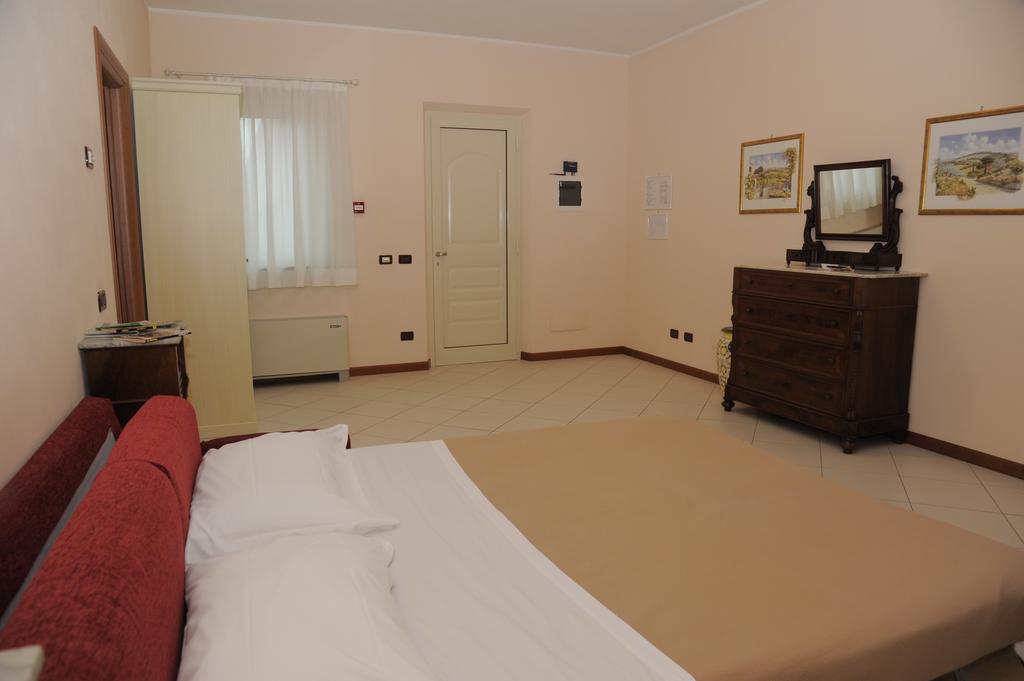 Hotel Plazza Porcari Esterno foto